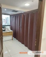 درب آکاردئونی چرمی رنگ ماهگونی کد L-8